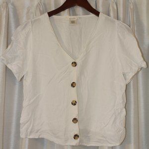 Urban Romantics white crop top